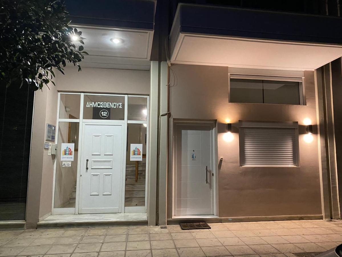 House 2 * Kalamata